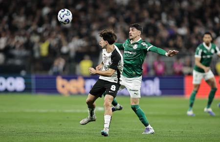 Corinthians e Palmeiras se enfrentaram na Neo Química Arena, pelo Campeonato Brasileiro
