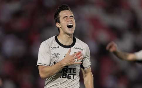 Dudu Kogitzki após marcar golaço pelo Athletico-PR contra Botafogo-SP
