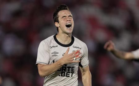 Dudu Kogitzki após marcar golaço pelo Athletico-PR contra Botafogo-SP
