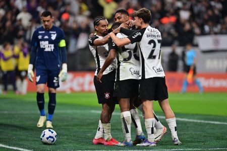 Sao PAulo (SP), 10/09/2025 - COPA DO BRASIL/CORINTHIANS X ATHLETICO PR - Gol do jogador Gui Negao do Corinthians, durante partida entre CORINTHIANS X ATHLETICO PR, valida pela partida de volta das Quartas de final, da Copa do Brasil, realizado na Neo Quimica Arena, na noite desta quarta-feira, 10 (Foto: Eduardo Carmim/Photo Premium/Gazeta Press)
Photo Premium/Photo Premium