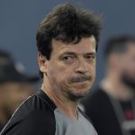 Beneficia o Vasco? Diniz abre o jogo sobre semifinais da Copa do Brasil em dezembro