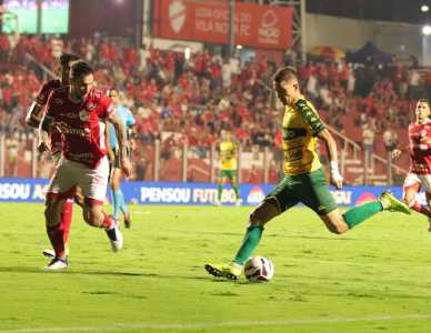 Vila Nova e Cuiabá empataram no Estádio Onésio Brasileiro Alvarenga em Goiânia