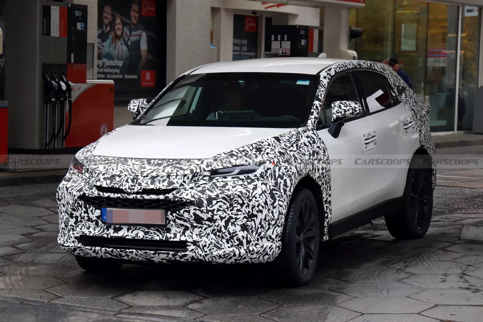 Toyota terá SUV cupê híbrido com base de Corolla produzido no Brasil em 2028