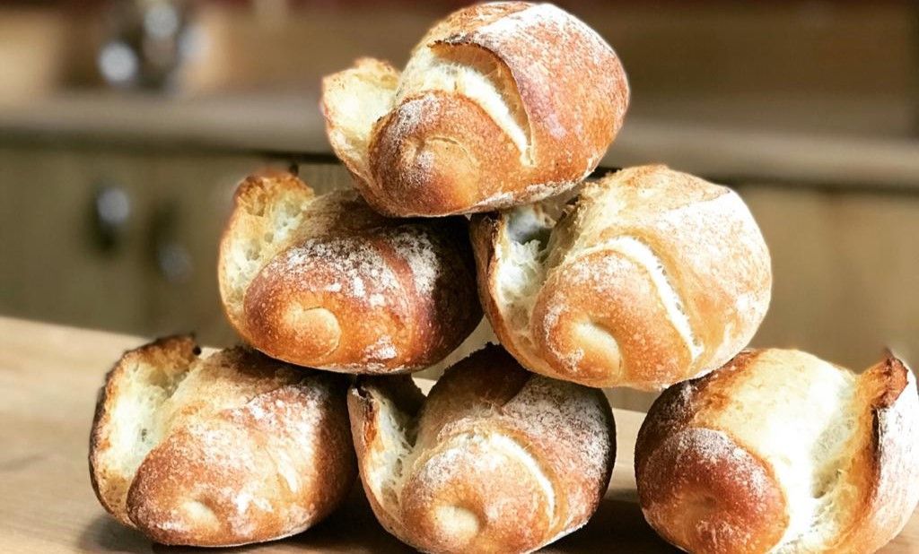 No Dia do pão francês, veja receita artesanal para fazer o seu próprio pãozinho