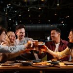 Gerente é demitida após oferecer bebida com álcool em gel a funcionárias durante ‘happy hour