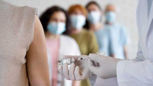 Comunicação assertiva para campanhas de vacinação no chão de fábrica