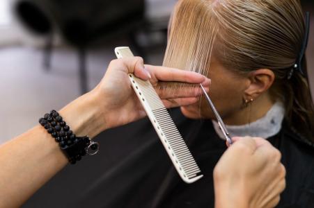 Qual omelhor dia para cortar o seu cabelo?