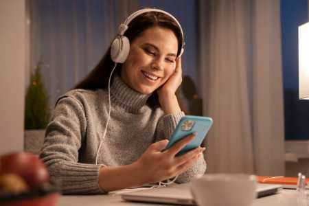 celular fone de ouvido
