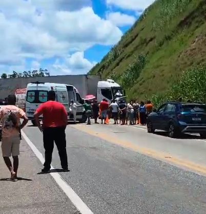 Acidente na BR-116 em Governador Valadares deixa três mortos