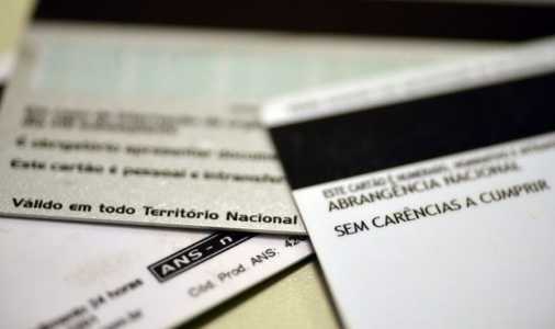 Cancelamento de plano de saúde por operadora é pauta de comissão da Câmara nesta quarta (15) | CNN Brasil