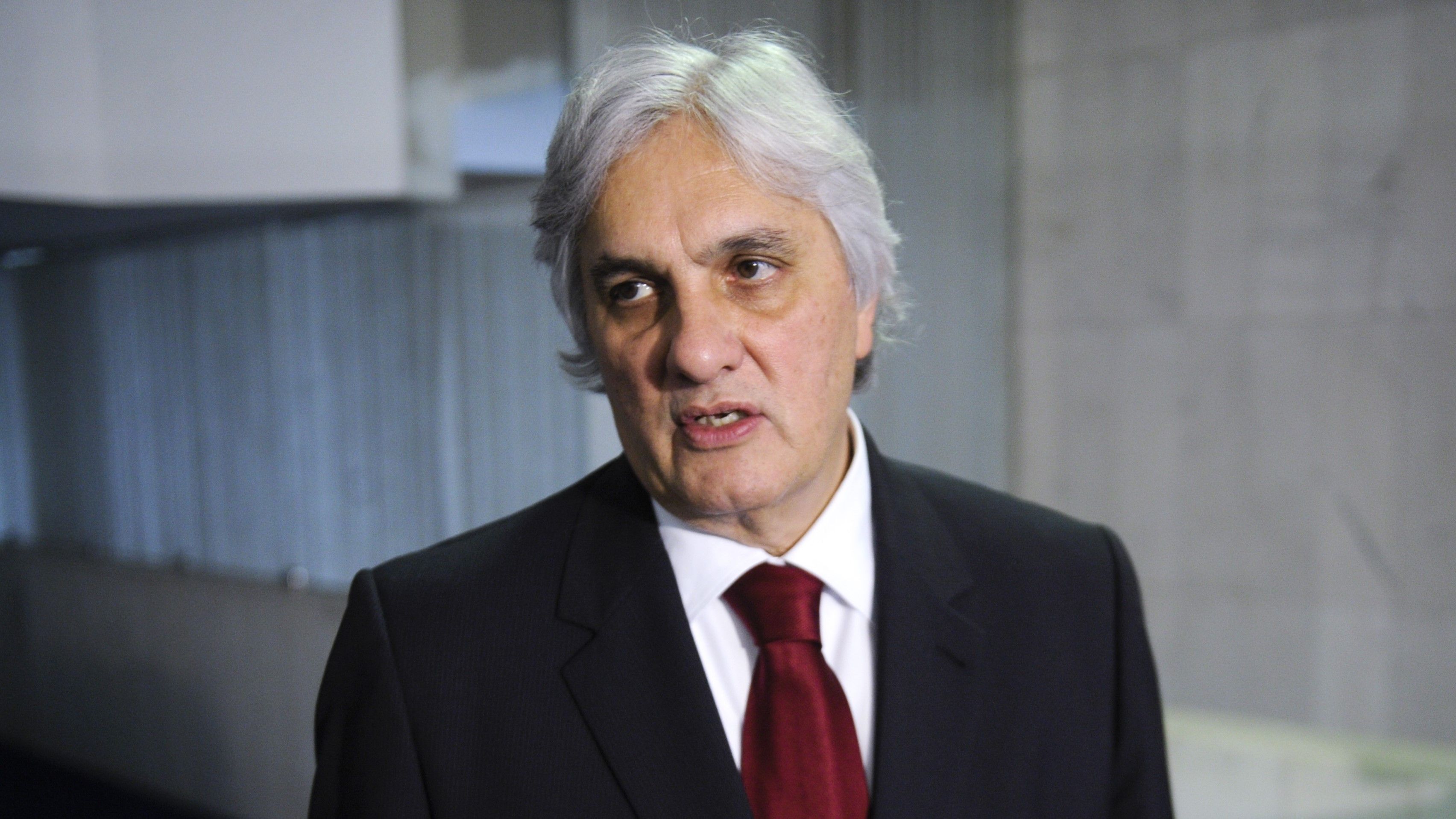 Ex-líder do governo Dilma, Delcídio do Amaral deve indenizar Lula por acusação não comprovada na Lava Jato