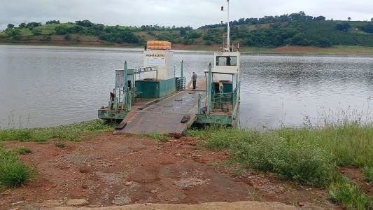 Balsa de Três Pontas.