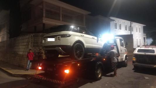 Durante a vistoria, os militares descobriram que o chassi era de outro carro, com queixa de roubo no Rio de Janeiro.