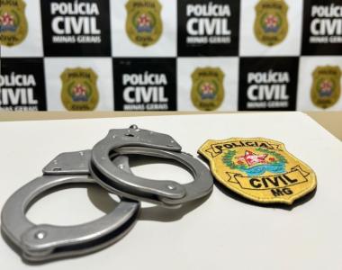Suspeita fazia empréstimos não autorizados em nome dos aposentados e desviava os valores contratados para contas de terceiros.