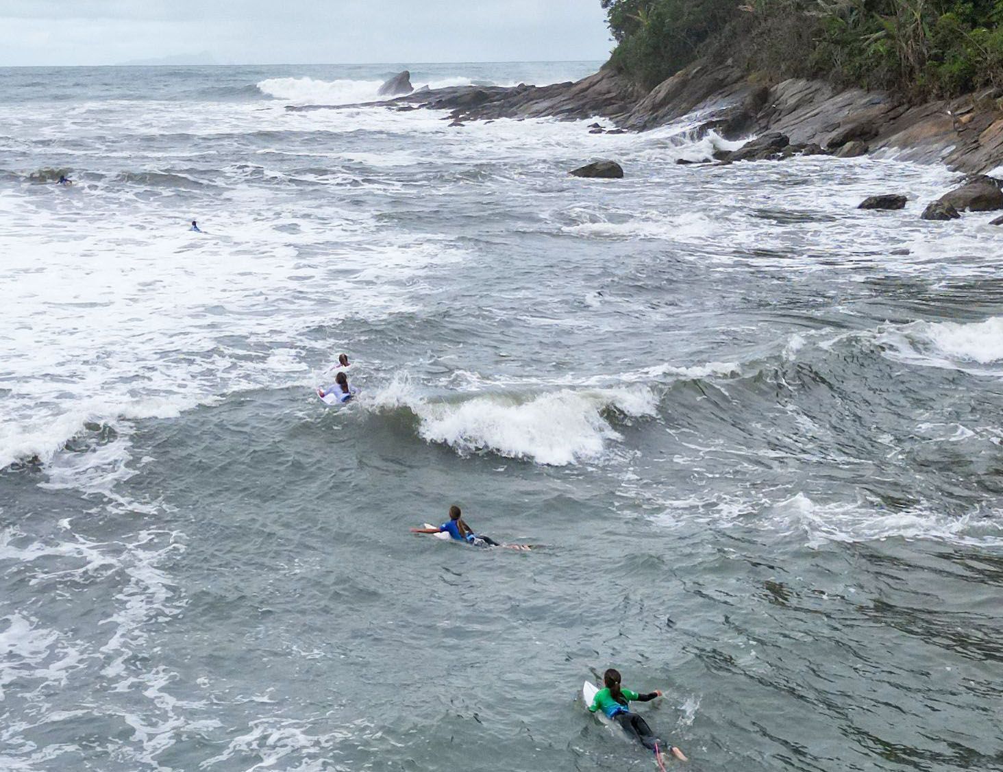 Após desaparecer no mar, jovem é encontrado morto no litoral de SP