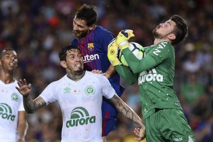Com goleiro que 'parou Messi' e ex-Cruzeiro, Itabirito se reforça para 2024