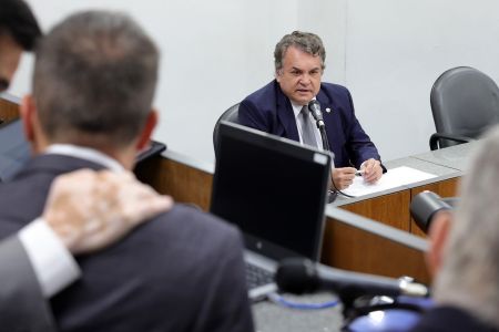 Alencar da Silveira Jr. (PDT) é candidato à vaga aberta no TCE-MG