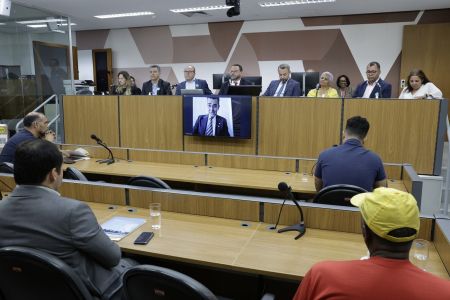 Comissão Extraordinária de Defesa da Habitação e da Reforma Urbana debateu os critérios para contratação na modalidade Sub 50 do programa Minha Casa Minha Vida