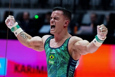 Caio Souza no Mundial de Ginástica de Jacarta