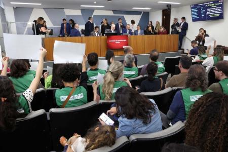 Comissão de Administração Pública recebeu requerimentos nesta terça-feira (21)