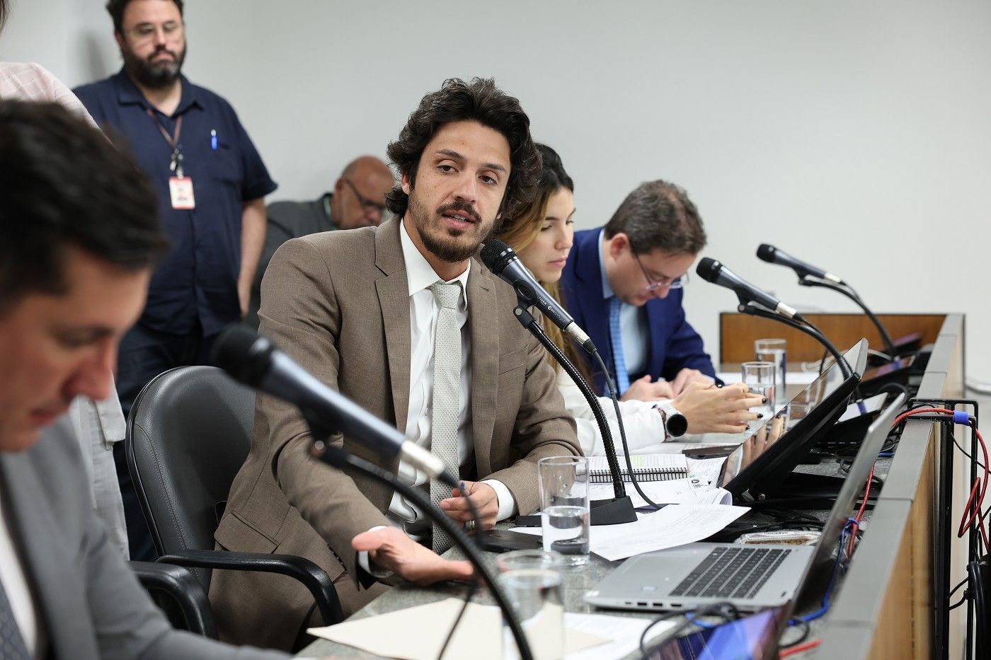 CCJ adia votação da privatização da Copasa após acordo entre deputados