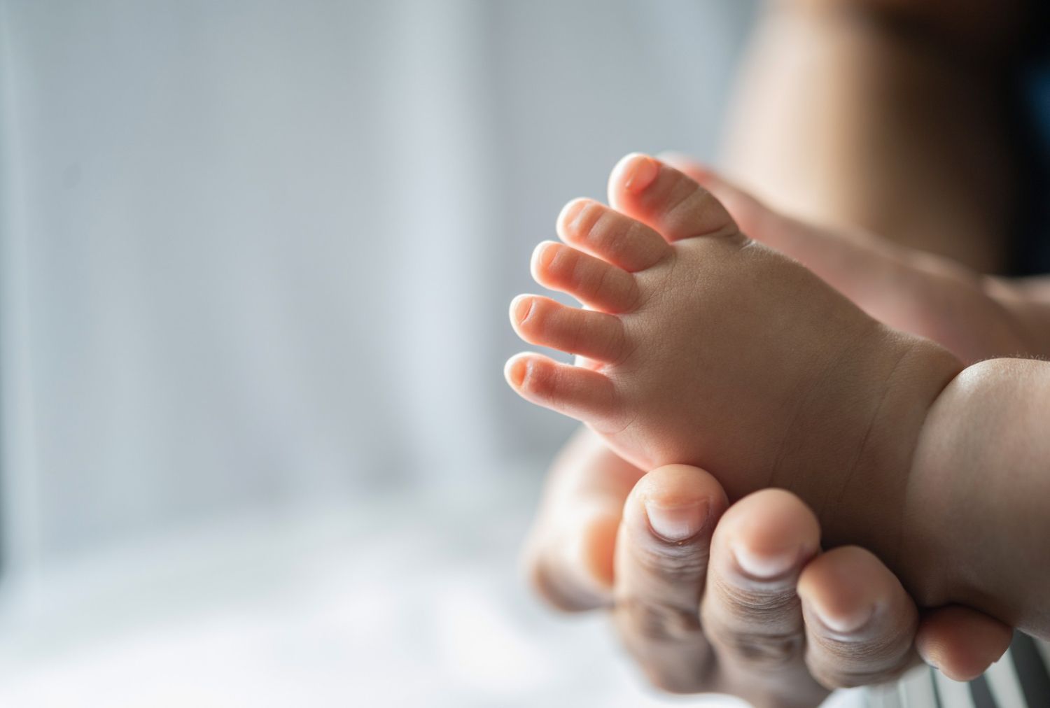 Qual é o mês em que nascem mais bebês no Brasil? IBGE responde