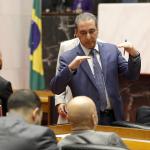 Líder de Zema pode sair do MDB e se filiar ao PSD, principal partido da base do governador