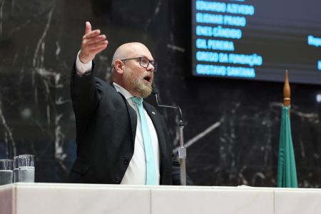 Deputado Professor Cleiton (PV)