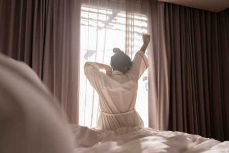 A localização da cama é muito importante para garantir uma boa noite de sono, segundo o Feng Shui