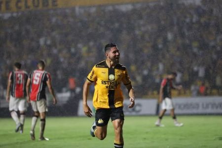 Neto Pessoa chegou ao Criciúma no início do ano