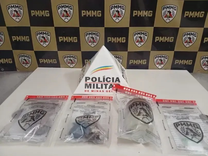PM prende dois homens por tráfico de drogas no bairro Novo Tempo