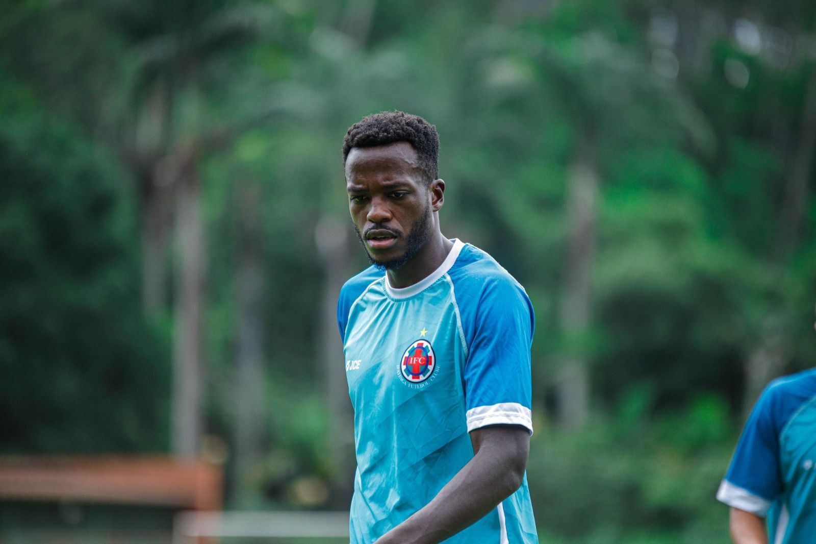 Zagueiro do Ipatinga projeta jogo decisivo contra o Atlético pelo Mineiro