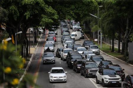 Quem está isento de pagar IPVA em 2025 | CNN Brasil
