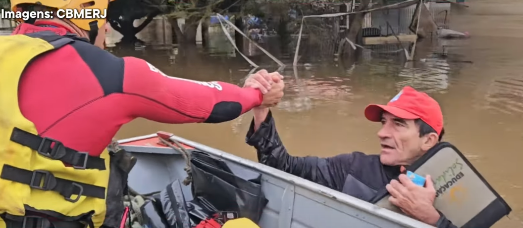 Chuvas no RS: Bombeiros do RJ resgatam mais de 100 pessoas e 40 animais; veja vídeo