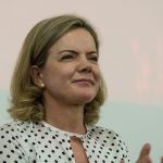 Gleisi defende asilo para ex-primeira dama do Peru e ataca Bolsonaro: ‘Rebaixou o Brasil’