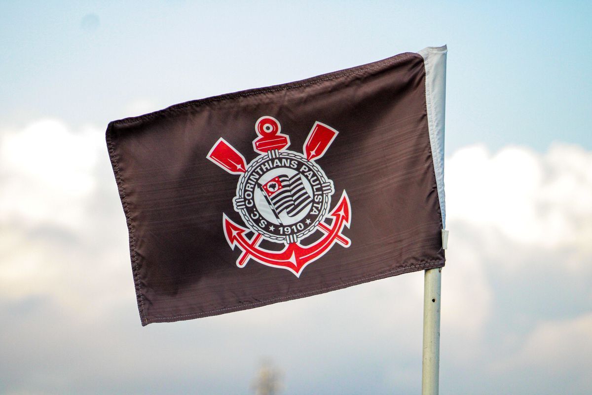 Contratações do Corinthians: quem sai, quem chega e quem fica para 2024