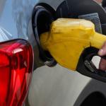 Por que montadoras recomendam gasolina comum e não a aditivada?