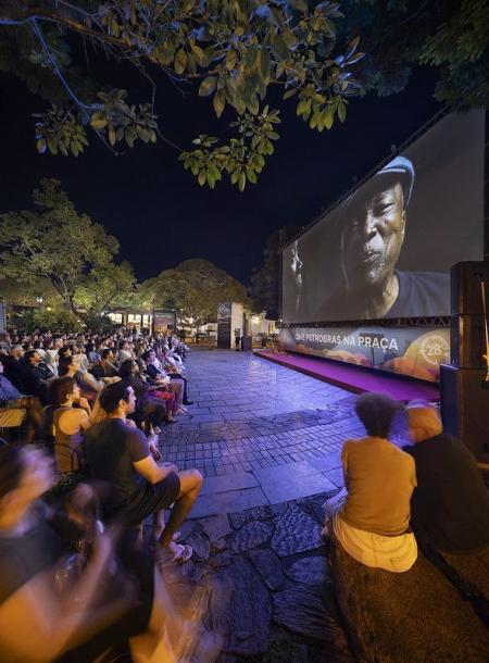 Quase 140 filmes serão exibidos ao longo de nove dias, além de encontros, rodas de conversa e rodadas de negócio que compõem o cenário de reflexão do cinema brasileiro