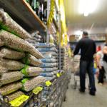 Preços de alimentos da cesta básica disparam em BH; feijão aumenta quase 50%