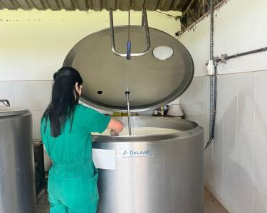 O projeto, que tem apoio da Fapemig, une ciência e campo para tornar o leite de Minas Gerais ainda mais sustentável e competitivo.