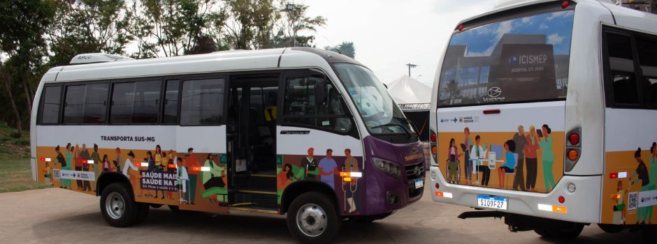Três Corações recebe ônibus do Transporta SUS e novos veículos