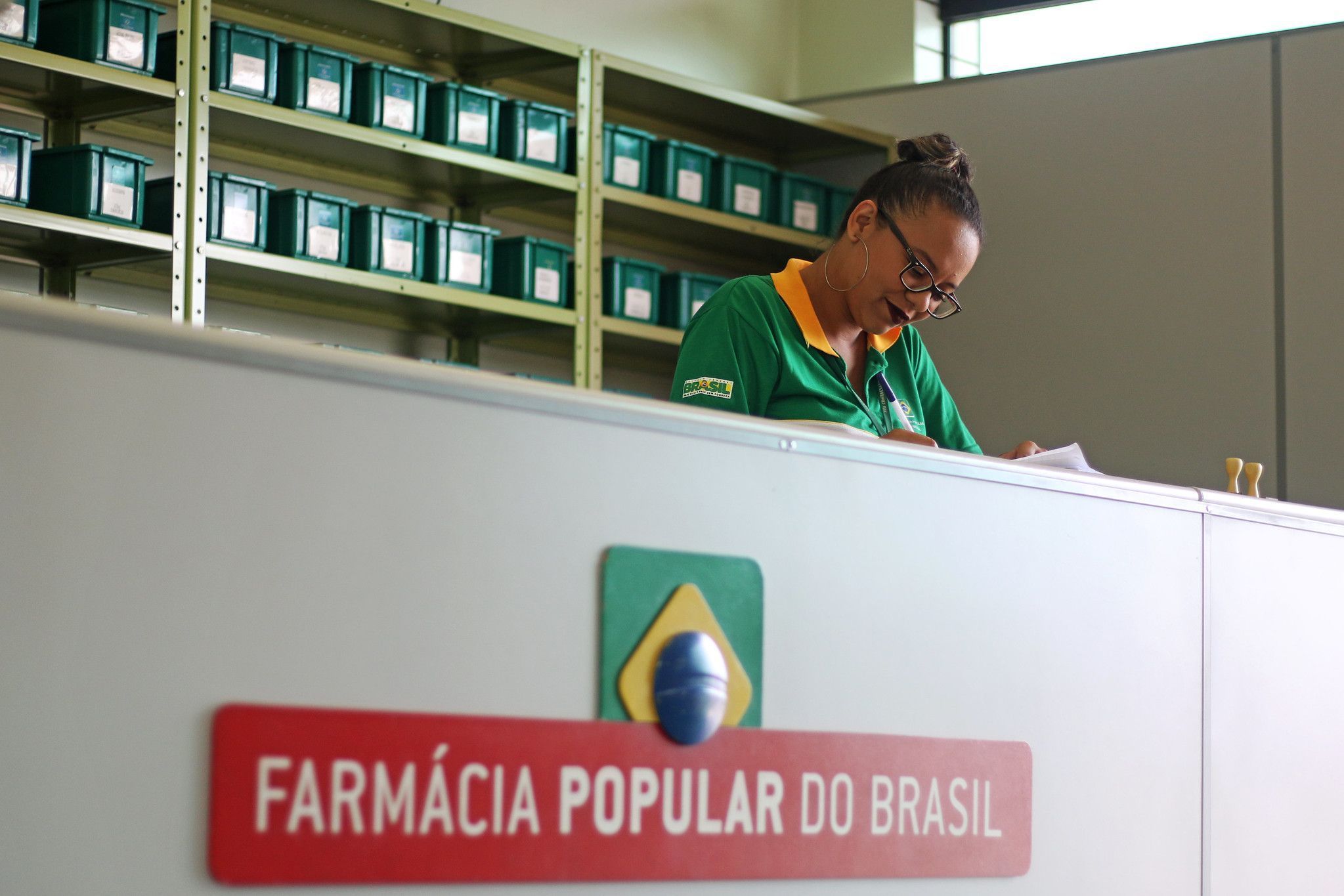 Farmácia Popular tem remédios, fraldas geriátricas e absorventes de graça (ou com desconto)