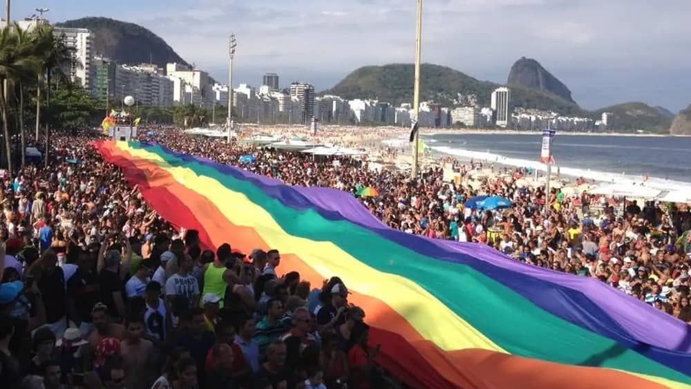 Valéria Barcellos será intérprete do Hino Nacional na Parada LGBTI+