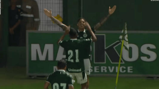 Goiás vence Vila Nova no Campeonato Goiano