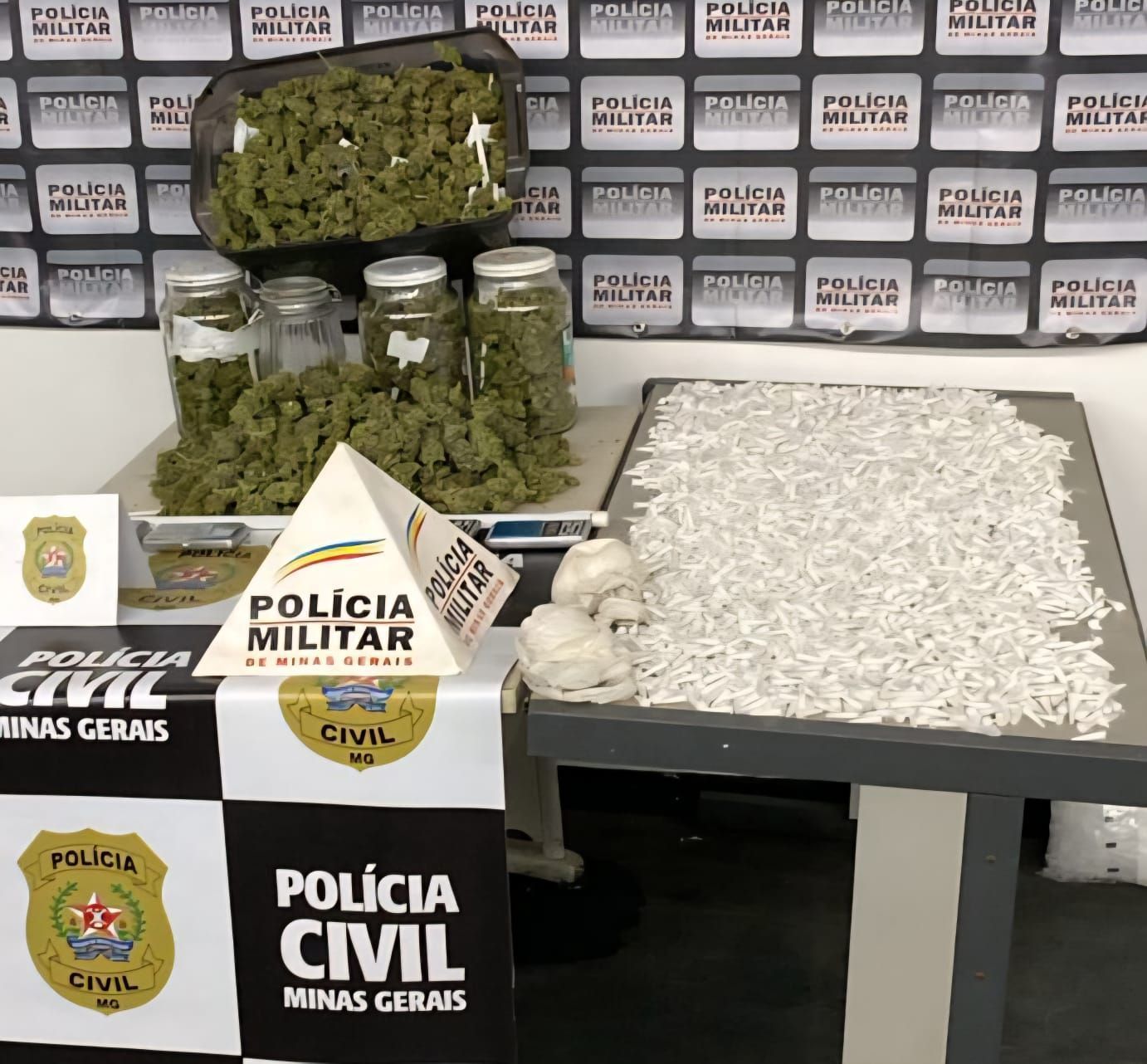 Polícias Civil e Militar apreendem cocaína e maconha gourmet em Passos