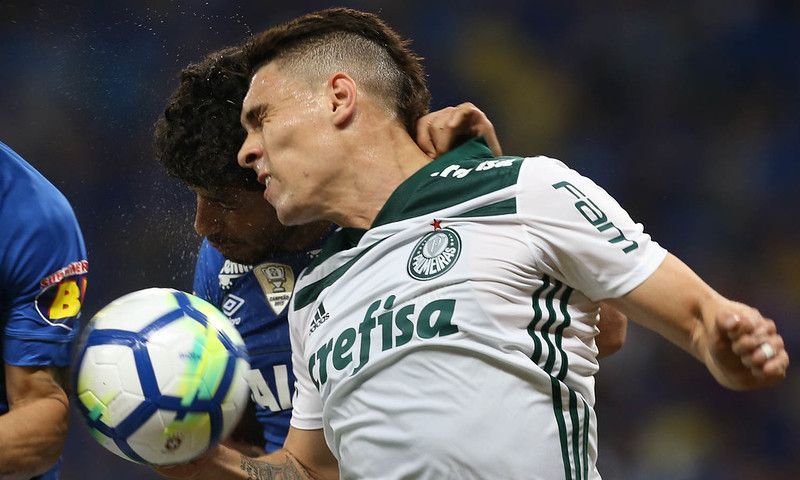 Moisés, do América, diz que ex-Cruzeiro foi zagueiro mais difícil que já enfrentou