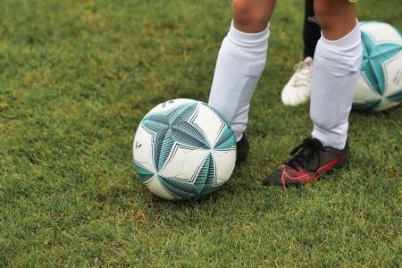 Jogos deste sábado mostram o talento das categorias sub-11 a sub-17 em partidas da Associação Instituto Bola Preta.