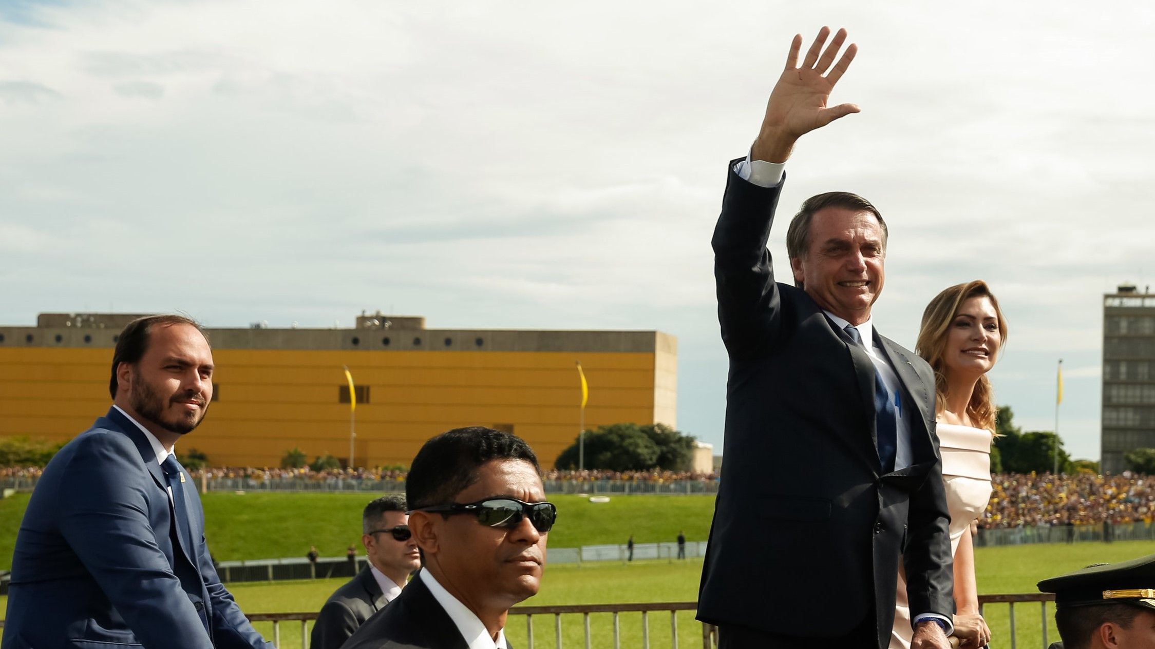 Michelle cita Blíblia e confirma ‘desavença’ com Carlos Bolsonaro