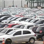 Ao menos 1 a cada 10 brasileiros querem se desfazer do carro em 2023, afirma pesquisa