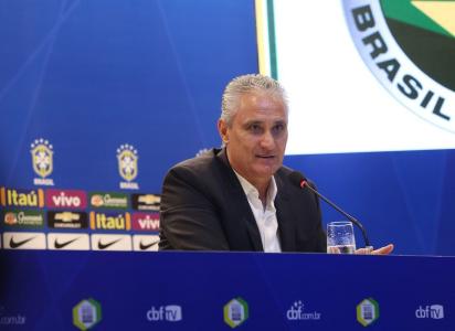 Tite durante convocação da Seleção Brasileira em 2017